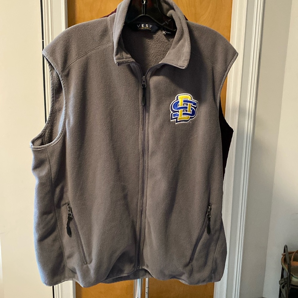 Men’s fleece vest supporting SDSU Jackrabbits